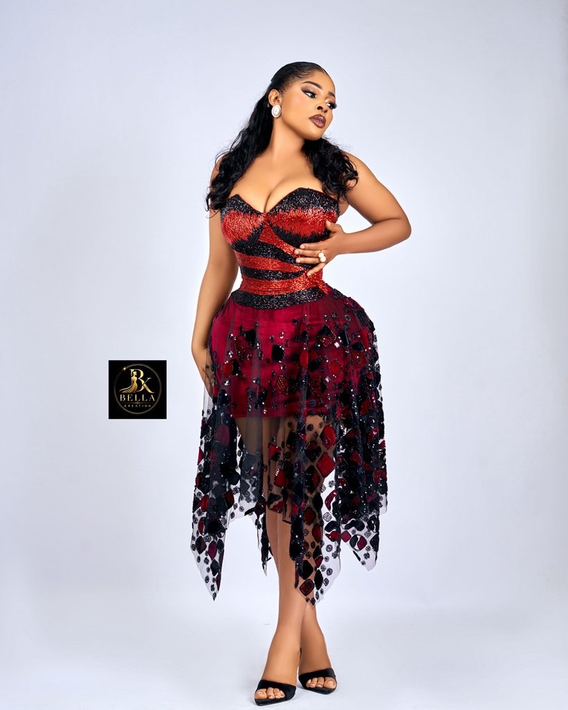 Burgundy Lace Corset Short Gown